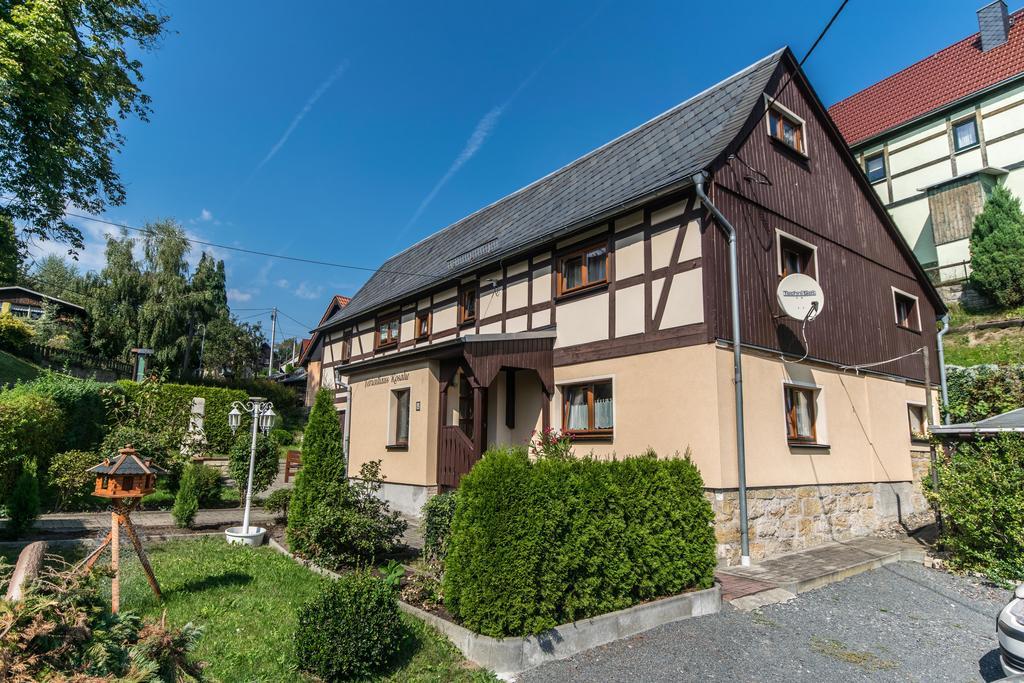 Ferienhaus Rosalie Altendorf  エクステリア 写真