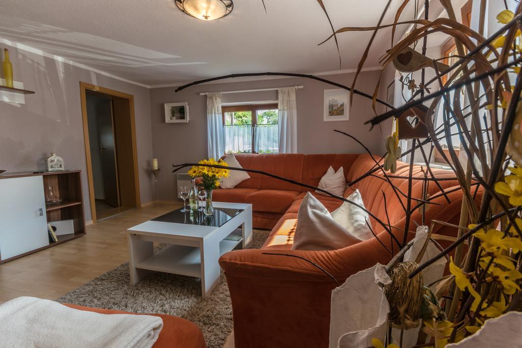 Ferienhaus Rosalie Altendorf  エクステリア 写真
