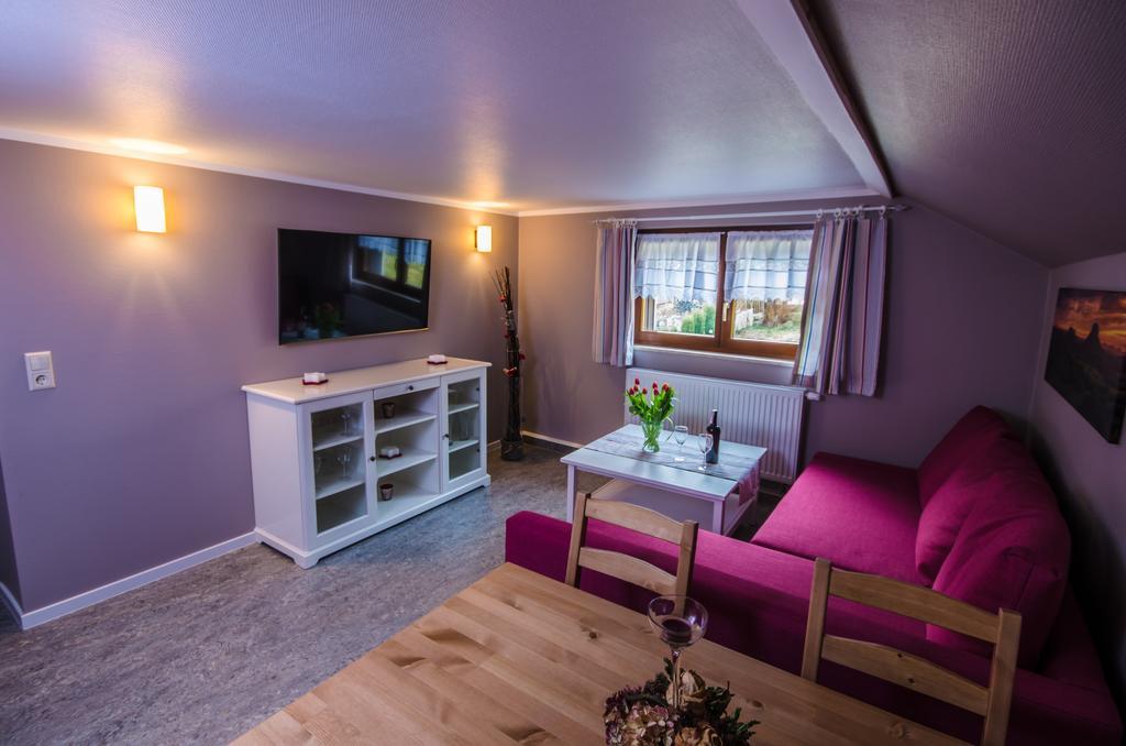 Ferienhaus Rosalie Altendorf  エクステリア 写真