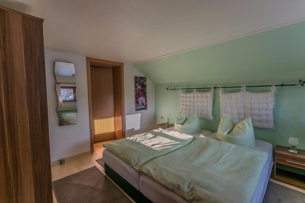 Ferienhaus Rosalie Altendorf  エクステリア 写真