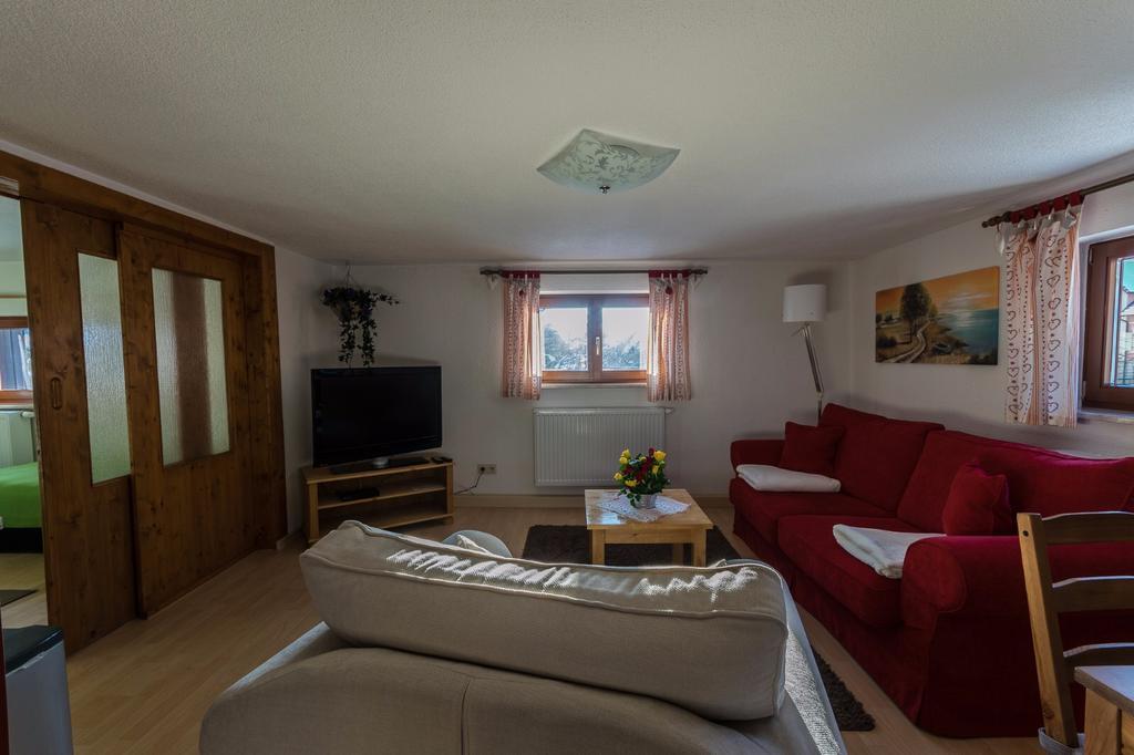 Ferienhaus Rosalie Altendorf  エクステリア 写真
